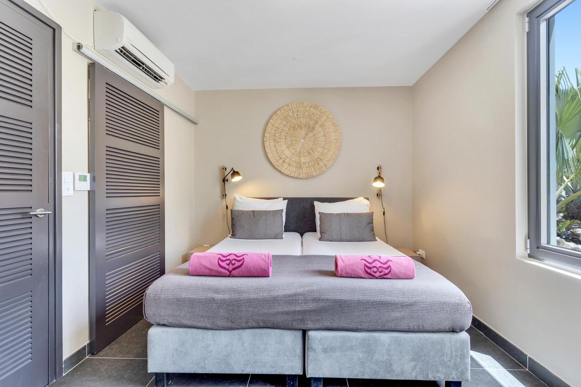 Delfins Beach Resort Bonaire, Tapestry Collection By Hilton Kralendijk  Exterior foto